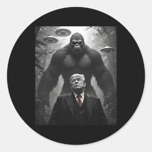 Trump Bigfoot Ufo Alien Encounter Visitation Consp Classic Round Sticker