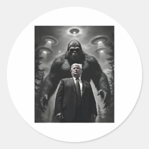 Trump Bigfoot Ufo Alien Extraterrestrial Encounter Classic Round Sticker