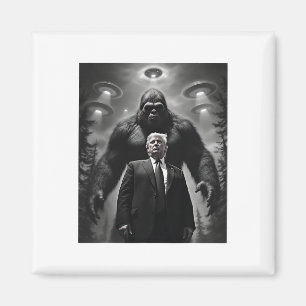 Trump Bigfoot Ufo Alien Extraterrestrial Encounter Magnet