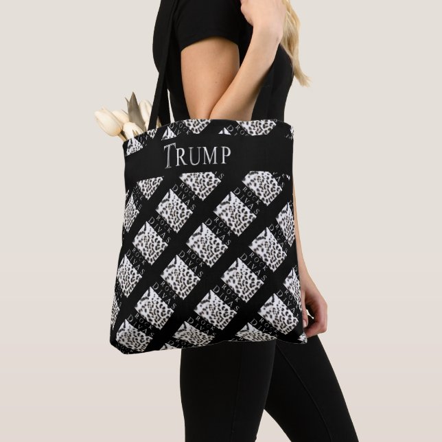 TRUMP DIVAS  TOTE BAG (Close Up)