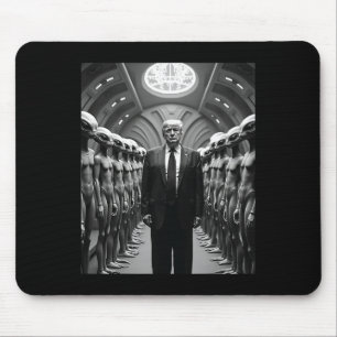 Trump With Aliens Conspiracy Theory Ufo Visitation Mouse Mat