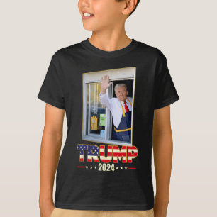 Trump With Mc Donald Trump Worker Vote For Trump T-Shirt