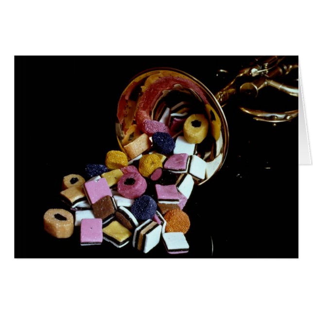 Trumpet Horn with Liquorice Candy Christmas (Front Horizontal)