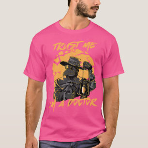 Trust Me I'M A Doctor Steampunk Mediaeval Raven Pl T-Shirt