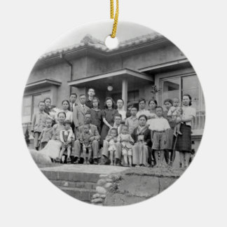 Tu Family Picture Ceramic Tree Decoration