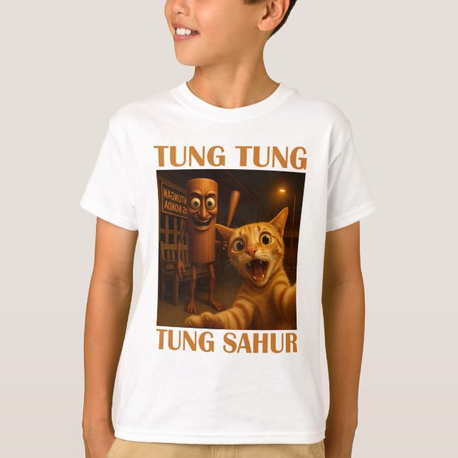 tung tung sahur cat selfie Funny Italian Brainrot T-Shirt (Front)