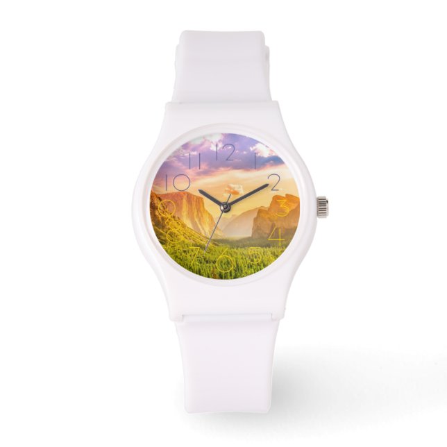 Tunnel View of Yosemite National Park Watch (Front)