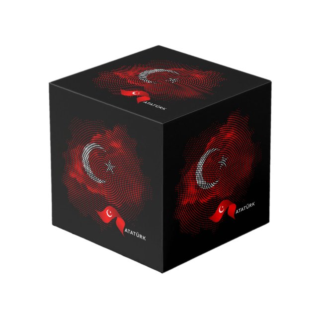Turkey flag cube (Front Angled)