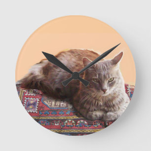 TURKISH CAT ON THE OLD CARPET ROUND CLOCK