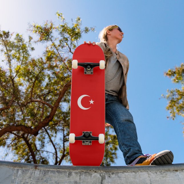 Turkish flag skateboard (Outdoor 1)