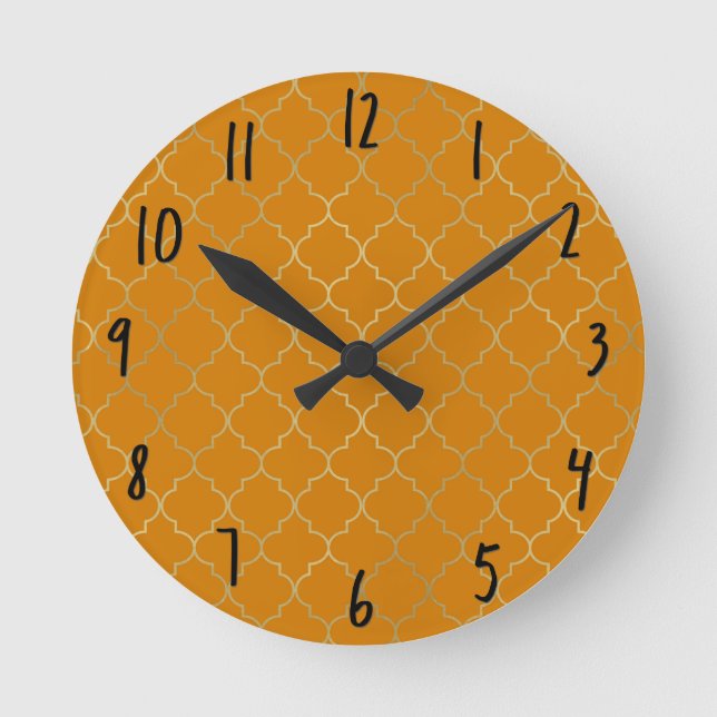 Turmeric Yellow & Gold Quatrefoil Pattern Round Clock (Front)
