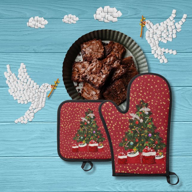 Turtle doves in Christmas background red Oven Mitt & Pot Holder Set (Creator Uploaded)