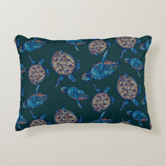 Turtle seamless pattern on dark background. illust decorative cushion