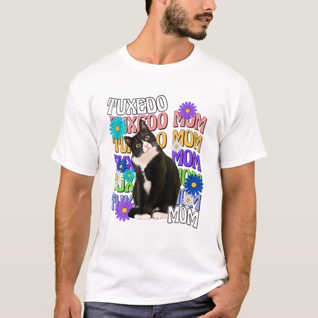 Tuxedo Cat Mum Retro Groovy Cat Lover T-Shirt (Front)