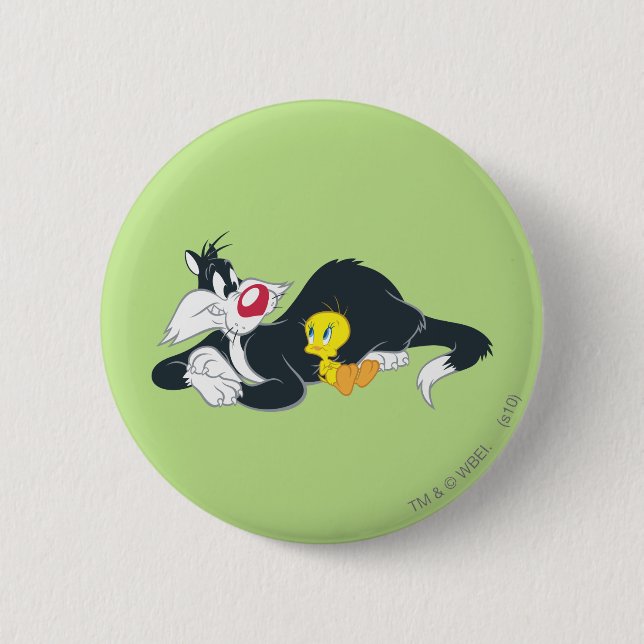TWEETY™ In Action Pose 14 6 Cm Round Badge (Front)