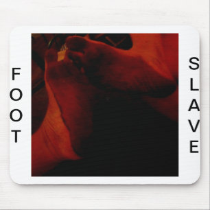 TWO DIRTY FEET MOUSE MAT