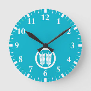 Two parallel arrows in circle round clock
