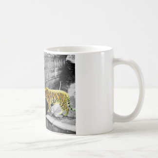 Two Tigers Color Effect Coffee Mug