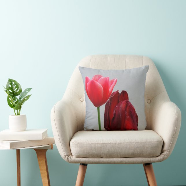 two tulips pillow  (Chair)