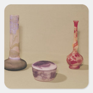 Two vases and a bonbonniere, 19th-20th century square sticker