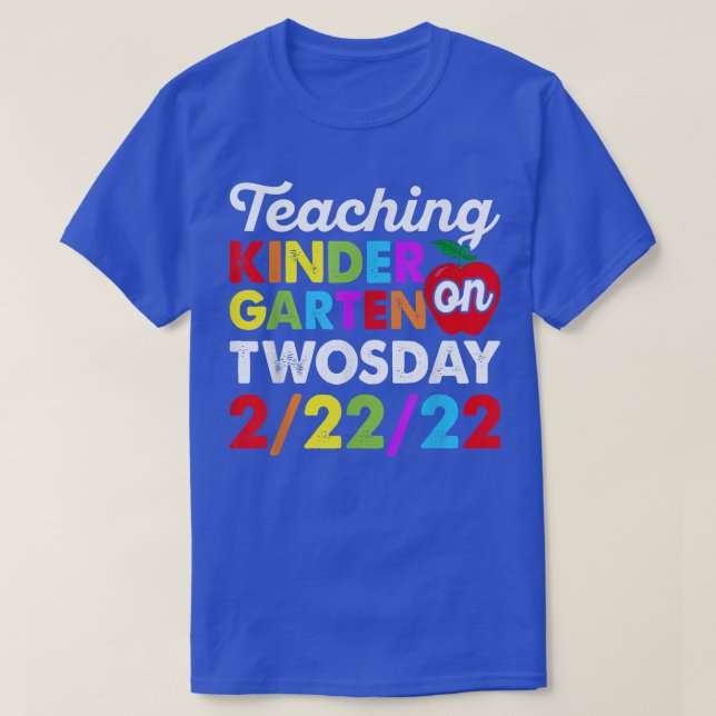 Twosday Tuesday, February 22nd 2022 Cute 22222 Kin T-Shirt (Design Front)