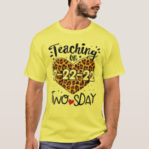 Twosday Tuesday, February 22Nd, 2022 Happy 2Nd Tea T-Shirt