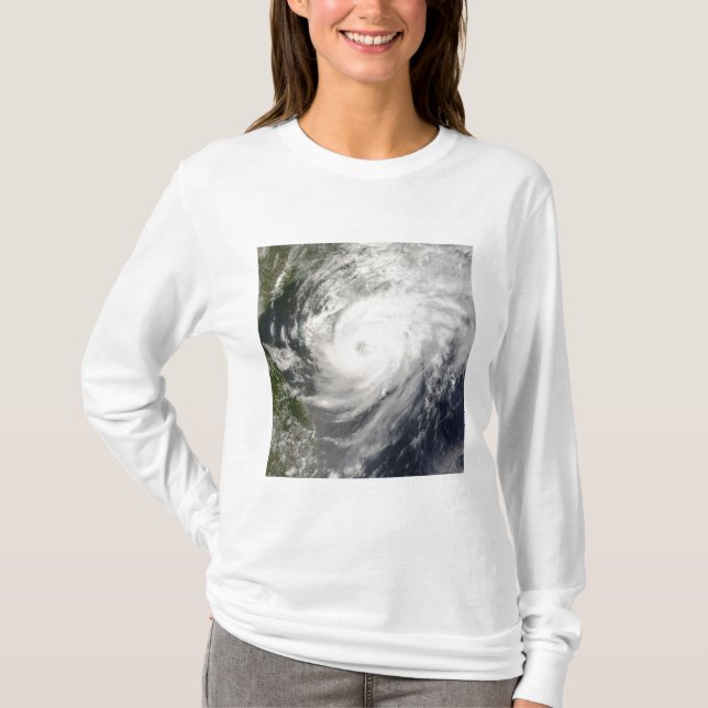 Typhoon Neoguri approaching China T-Shirt (Front)