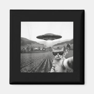 UFO Cat Selfie Sci-Fi Alien Funny Smoking Cat Magnet