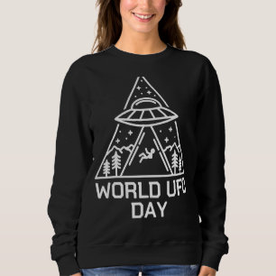 Ufo Space Alien Ufo Alien Abduction World Ufo Day Sweatshirt