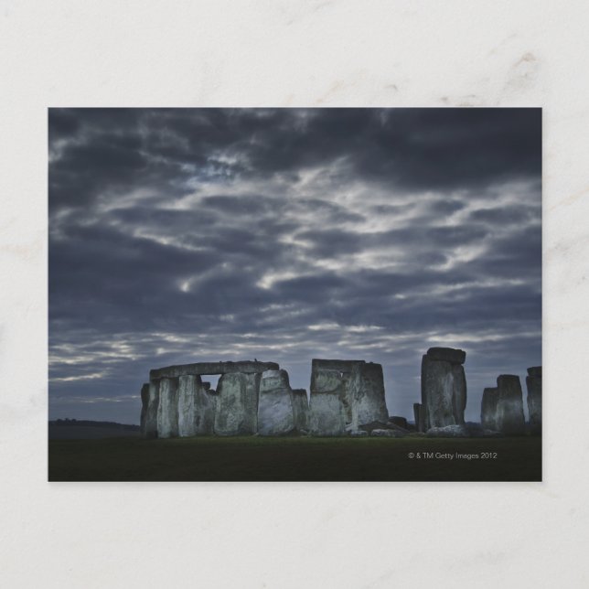 UK, Stonehenge, Scenic view at dawn Postcard (Front)