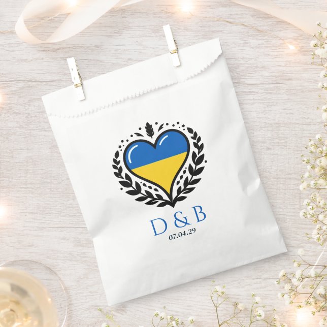 Ukraine Couple Heart Wedding Favour Bags (Clipped)