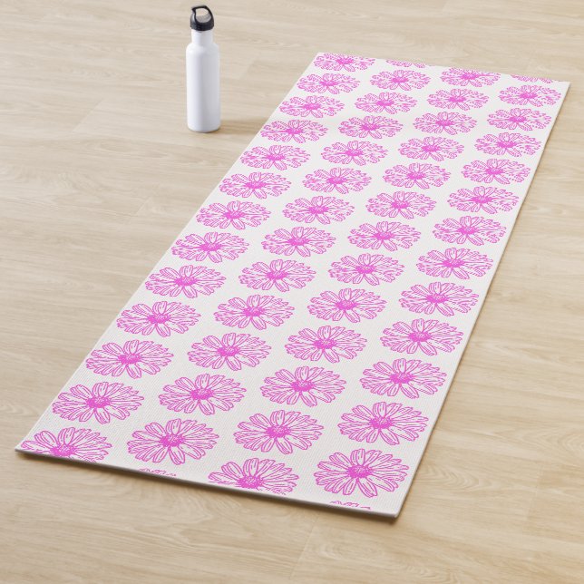 Ultra Pink Daisy Flower Print, Hippie Floral Yoga Mat (In Situ)