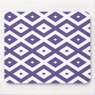 Ultra violet and white diamond pattern mouse mat