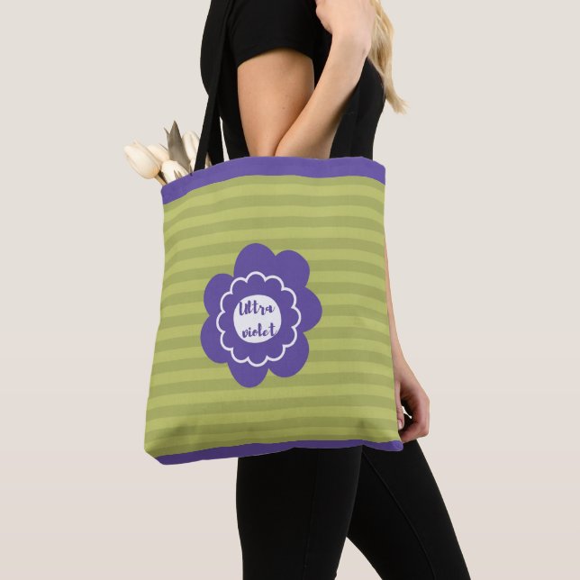 Ultra violet pantone 2018 design tote bag (Close Up)