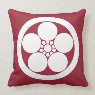 Umebachi-style plum blossom in circle cushion