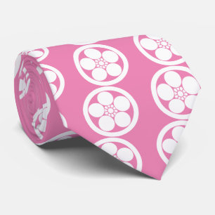 Umebachi-style plum blossom in circle tie
