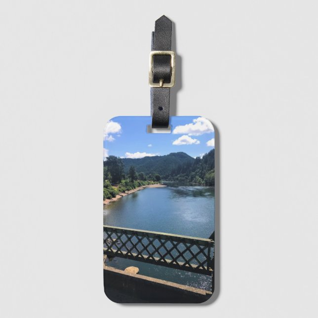 Umpqua River, OR Luggage Tag (Front Vertical)