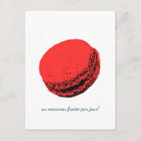 Un macaron fraise par jour!