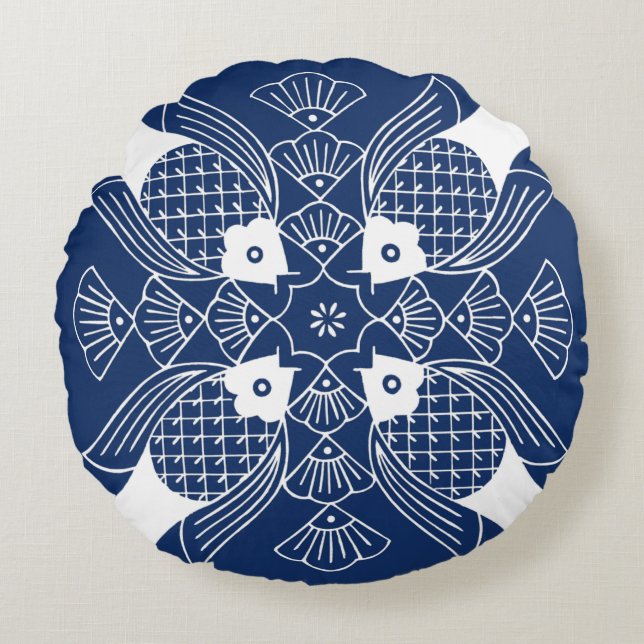 Underwater Fish Design with Blue Background Round Cushion (Front)