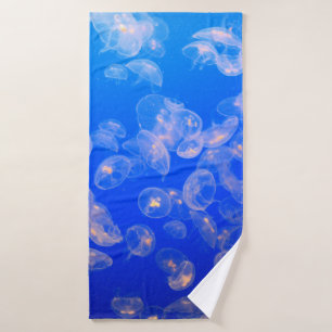 UNDERWATER PHOTOGRAPHY OF JELLYFISH BATH TOWEL