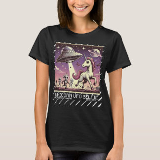 Unicorn UFO Selfie: Vintage Escape (ufo alien) T-Shirt