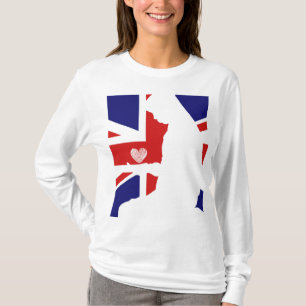 Union Jack Muslim women praying with a heart T-Shirt
