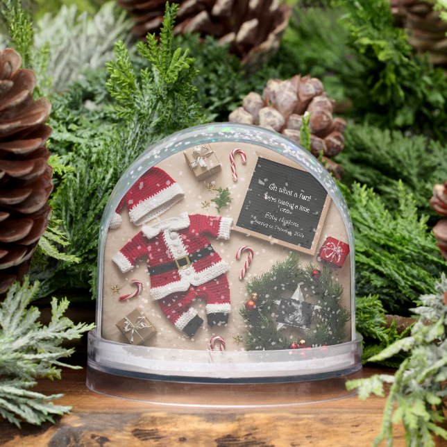 Unique Christmas pregnancy announcement  Snowglobe (Winter)