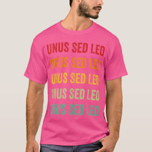 Unus Sed Leo Crypto Rainbow Text Design T-Shirt
