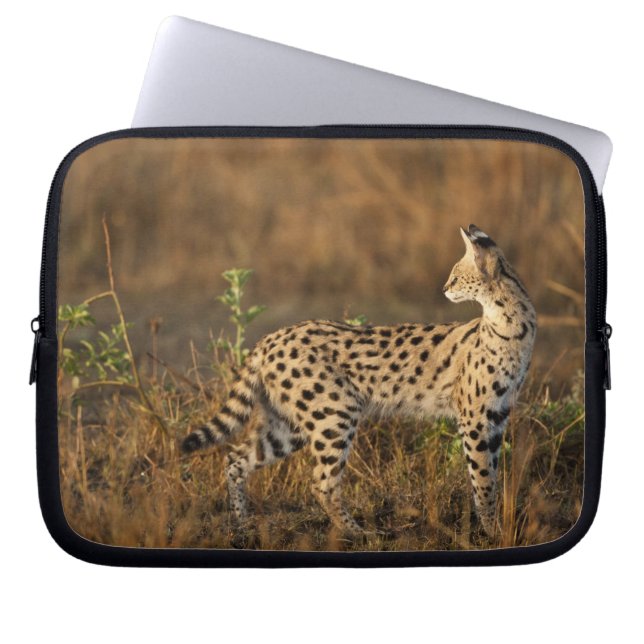 Upper Mara, Masai Mara Game Reserve, Kenya, Laptop Sleeve (Front)