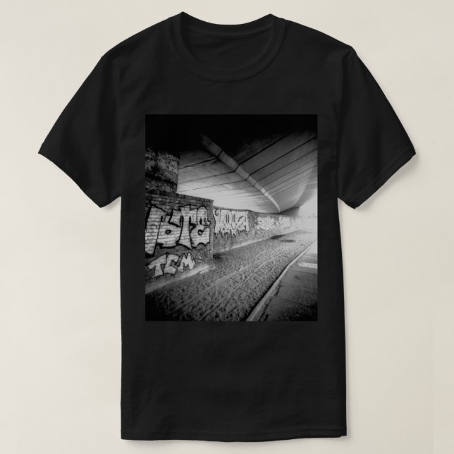 URBAN LONDON PHOTO: UNDER THE WESTWAY FLYOVER  T-Shirt (Design Front)