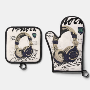 Urban Retro Headphone Vibe Illustration Oven Mitt & Pot Holder Set