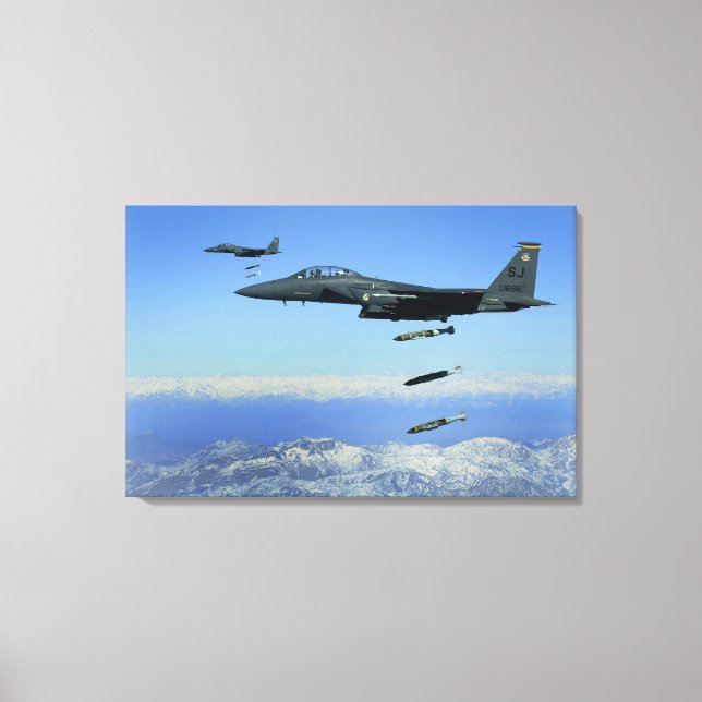 US Air Force F-15E Strike Eagle aircraft Canvas Print (Front)