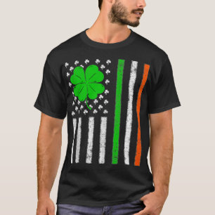 US American flag with Shamrocks for St Patricks da T-Shirt