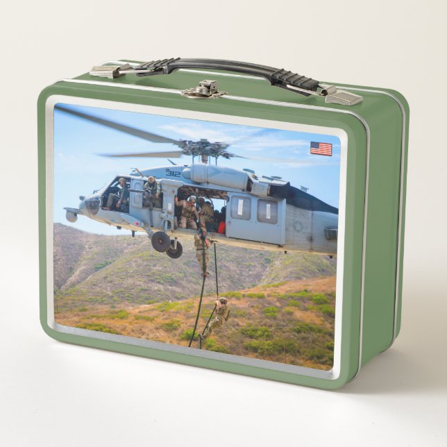 US COMBAT PERSONNEL METAL LUNCH BOX (Front)